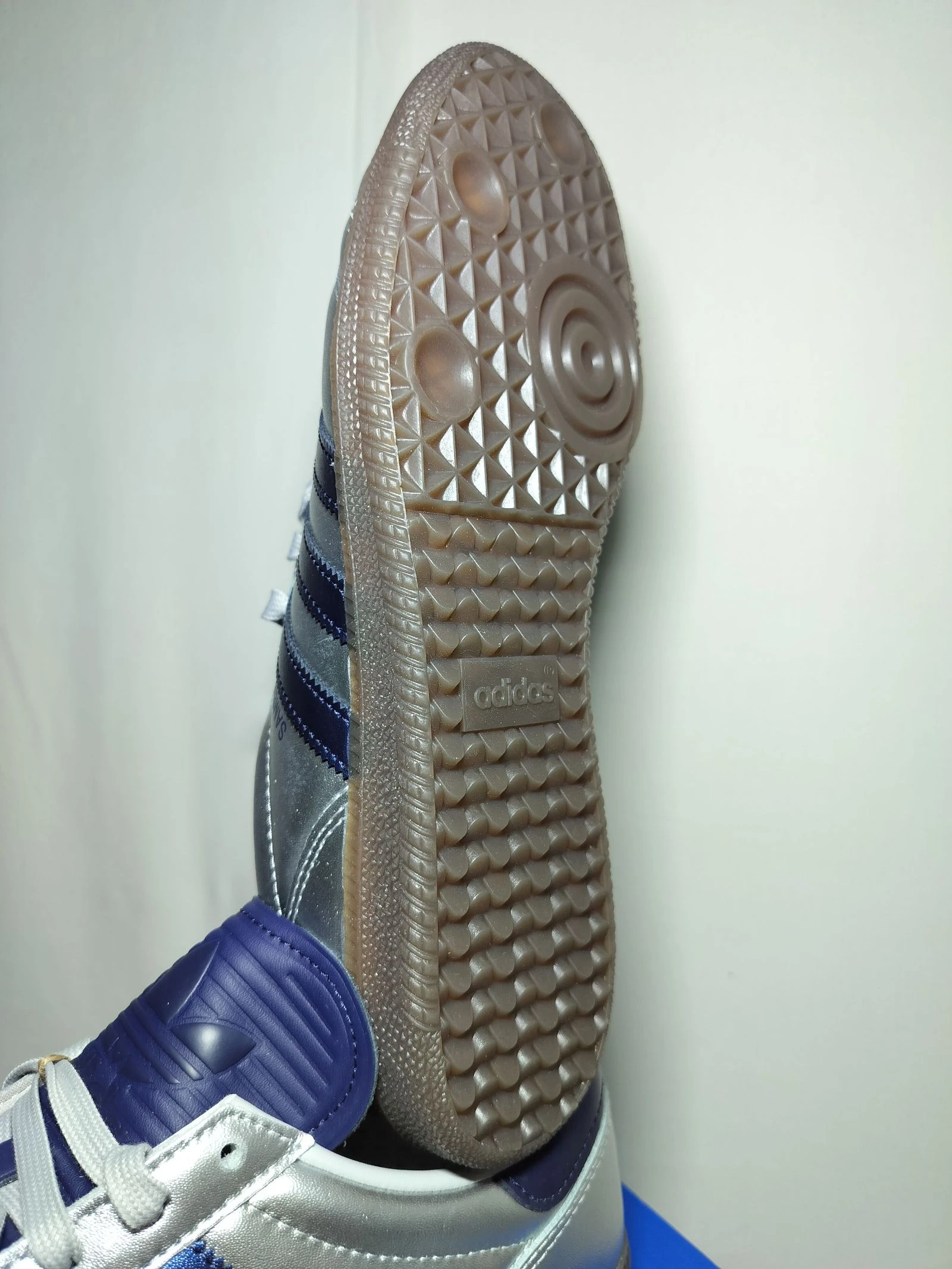 Adidas Samba New 42 Sneakers Original Unisexe Femmes Hommes Tendance Tenue Vintage Premium Rétro Y2K – photo 20